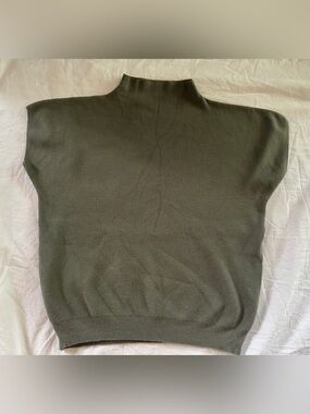 Dr. Pachanga Women’s Mock Neck Top